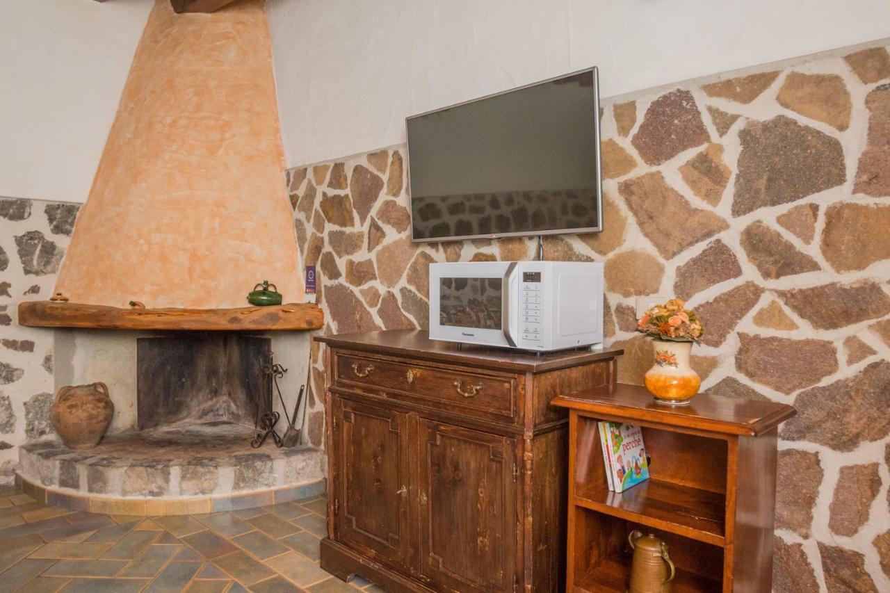 Sa Dommo De Sa Pietate Apartment Orosei Bagian luar foto