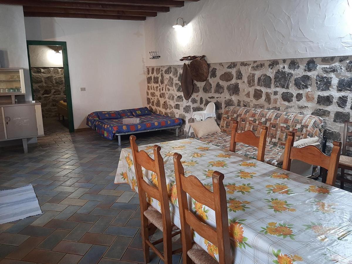 Sa Dommo De Sa Pietate Apartment Orosei Bagian luar foto